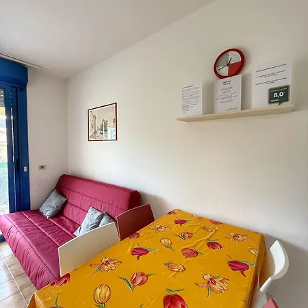 Grazioso N 61 A 100 Mt Dal Mare Apartment *