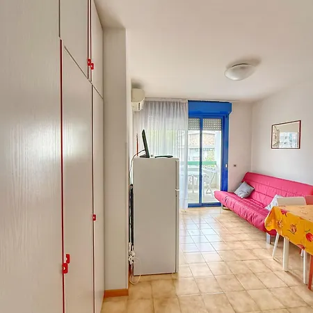 Grazioso N 61 A 100 Mt Dal Mare Apartman *