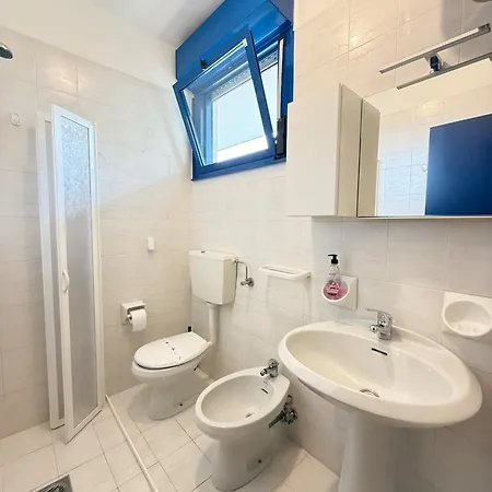 Апартаменти Grazioso N 61 A 100 Mt Dal Mare